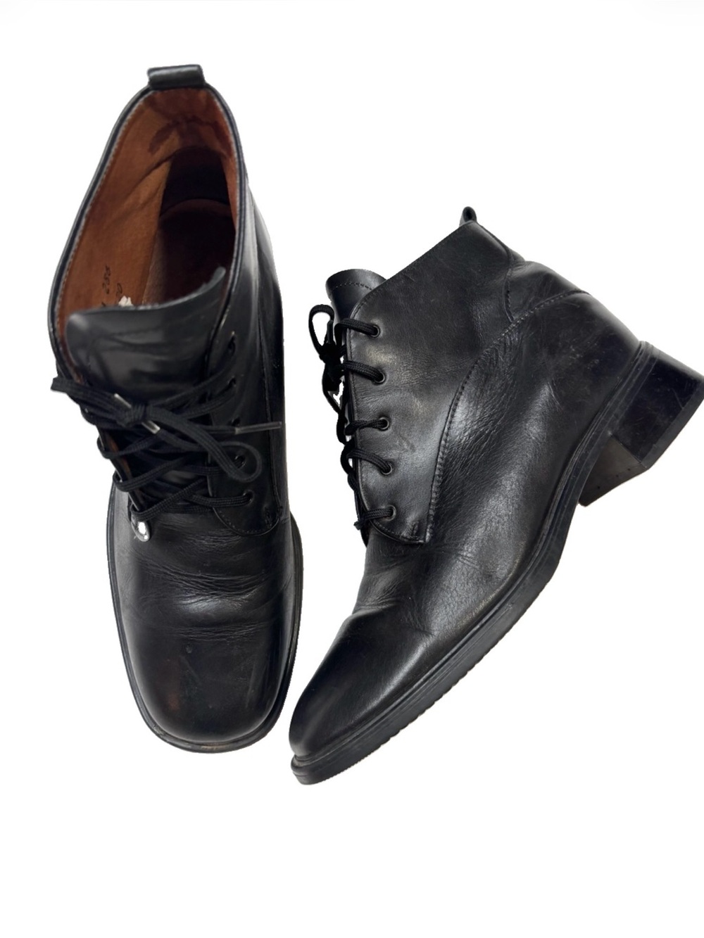Santana Canada Black Leather Chukka Boots